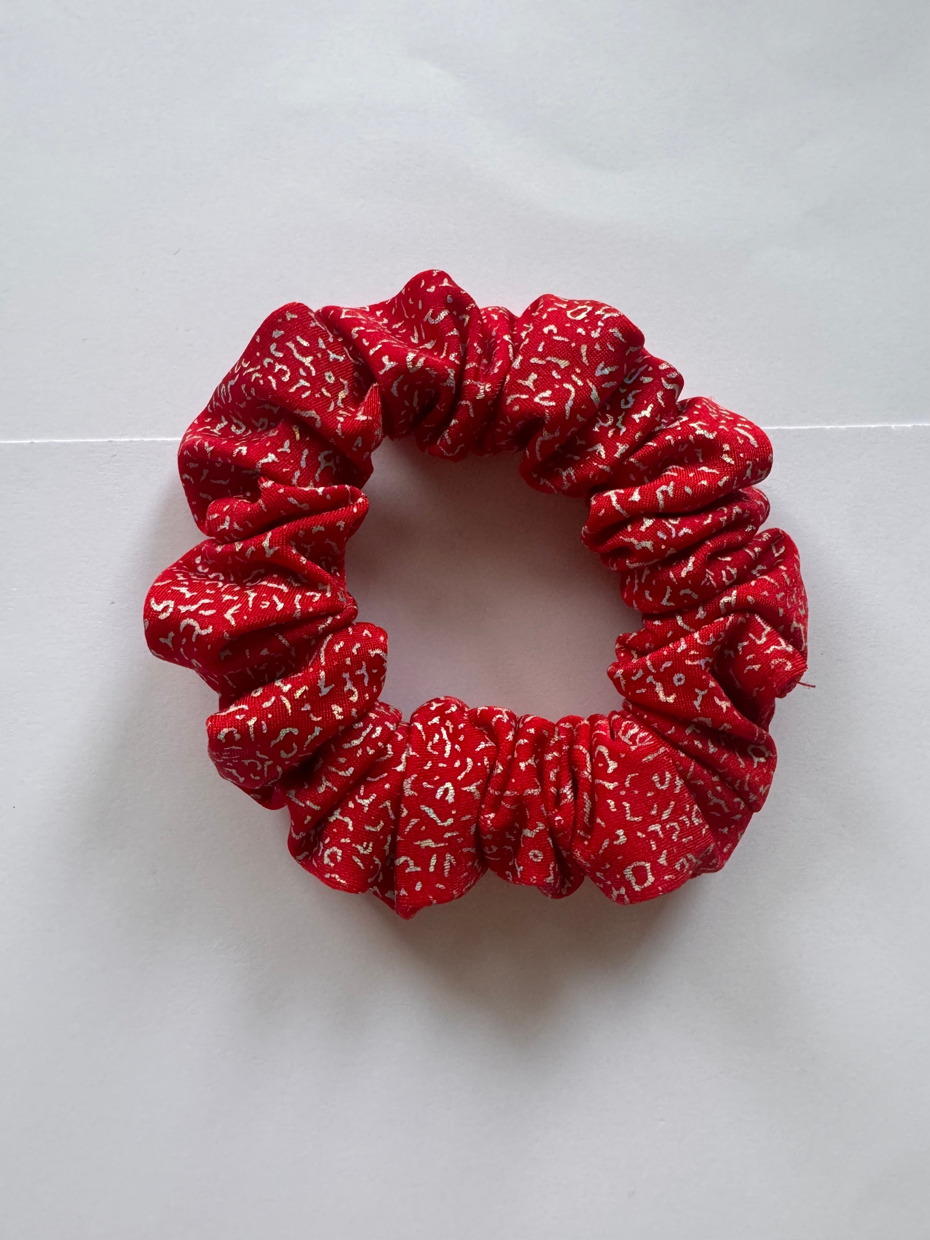 Red & Silver Speckle Mini Scrunchie